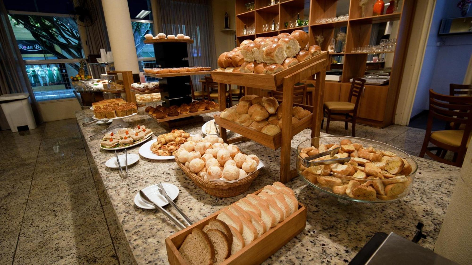 Hotel Dan Inn Pocos De Caldas - A Melhor Localizacao Do Centro By Nacional Inn Buitenkant foto